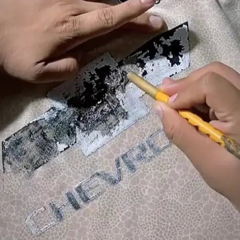 ¿Cómo quitar el logo de una camiseta de fútbol?👕 - FutbolPack