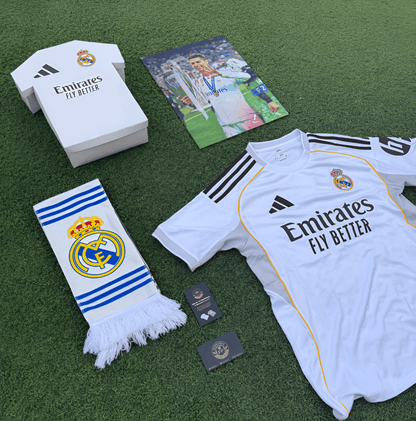 Caja Leyenda Mujer – Cristiano Ronaldo Real Madrid - FutbolPack