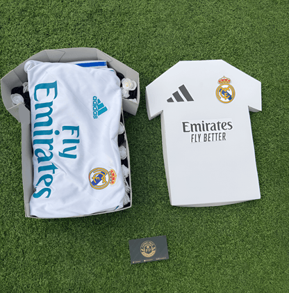 Caja Leyenda Mujer – Cristiano Ronaldo Real Madrid - FutbolPack