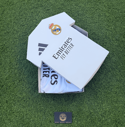 Caja Leyenda Mujer – Cristiano Ronaldo Real Madrid - FutbolPack